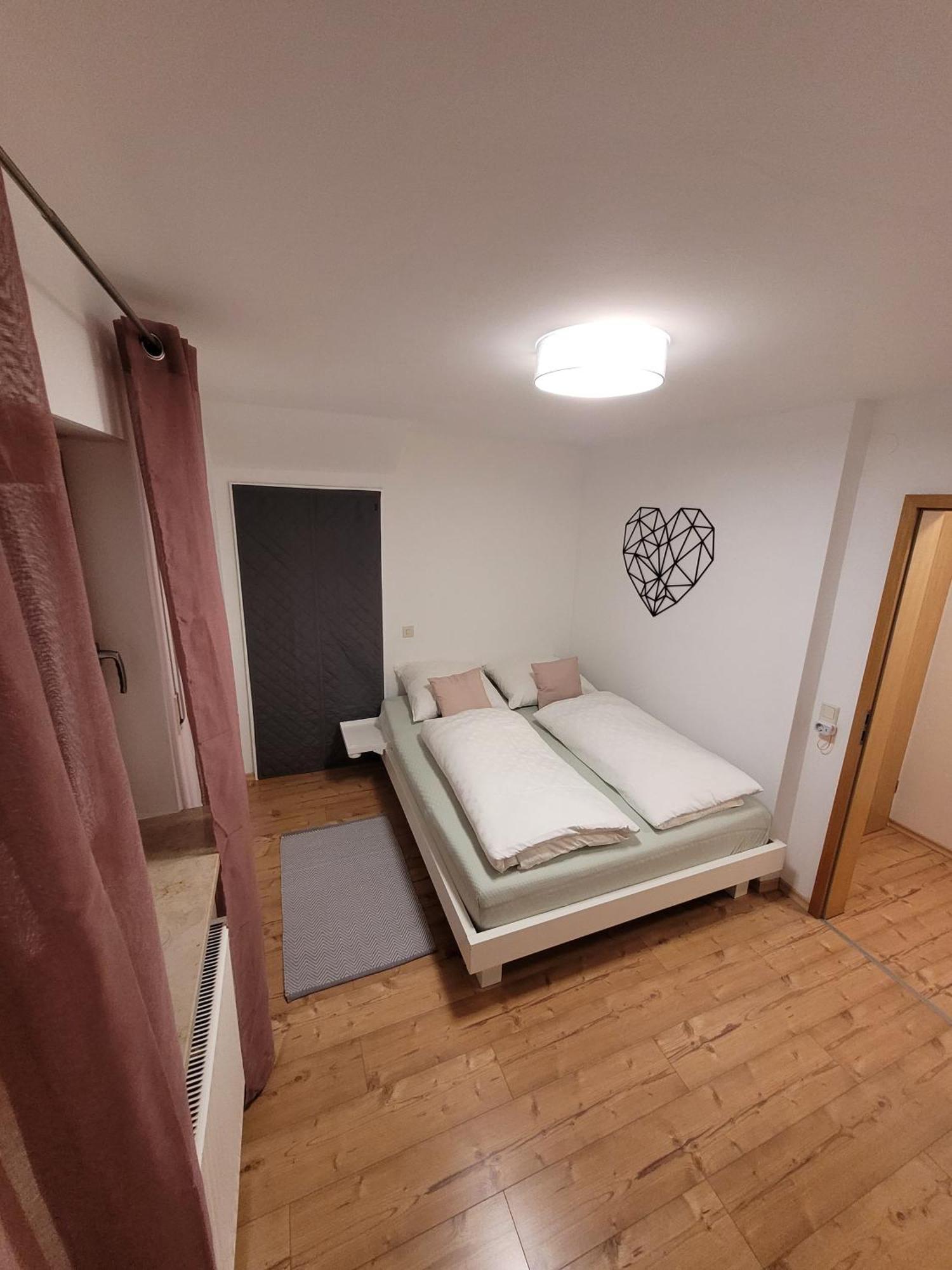 Fewo - Klein Aber Fein, 1-3 Personen, Souterrain Rödental Exteriör bild